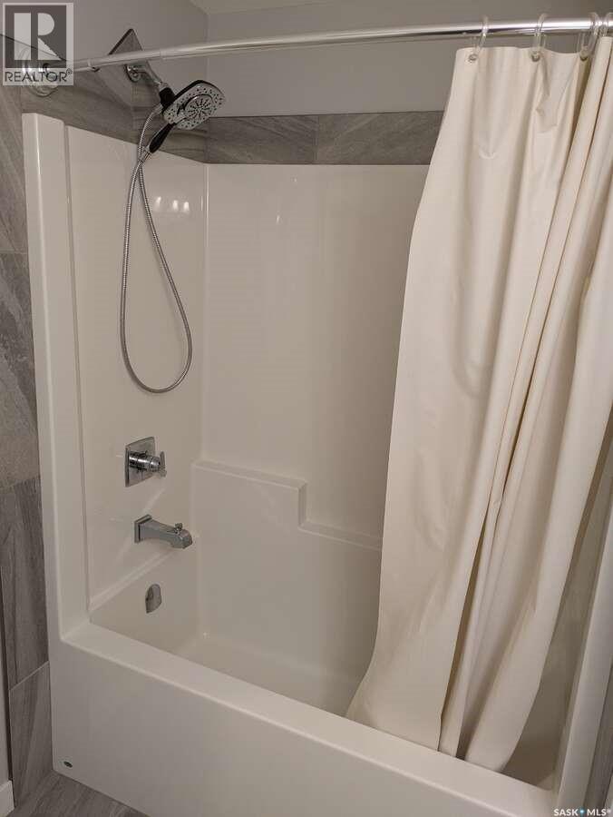 3132 Crosbie Crescent, Regina, Saskatchewan  S4V 3S2 - Photo 19 - SK027573