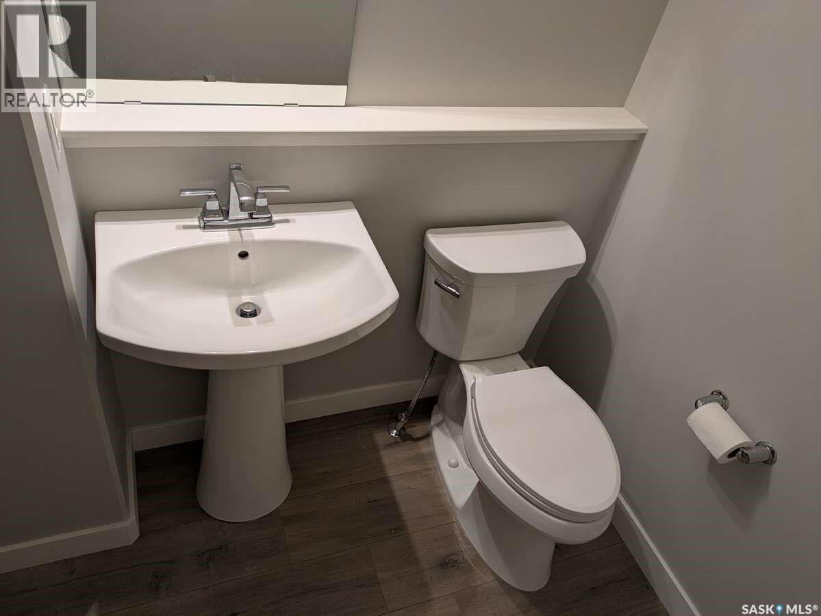 3132 Crosbie Crescent, Regina, Saskatchewan  S4V 3S2 - Photo 7 - SK027573