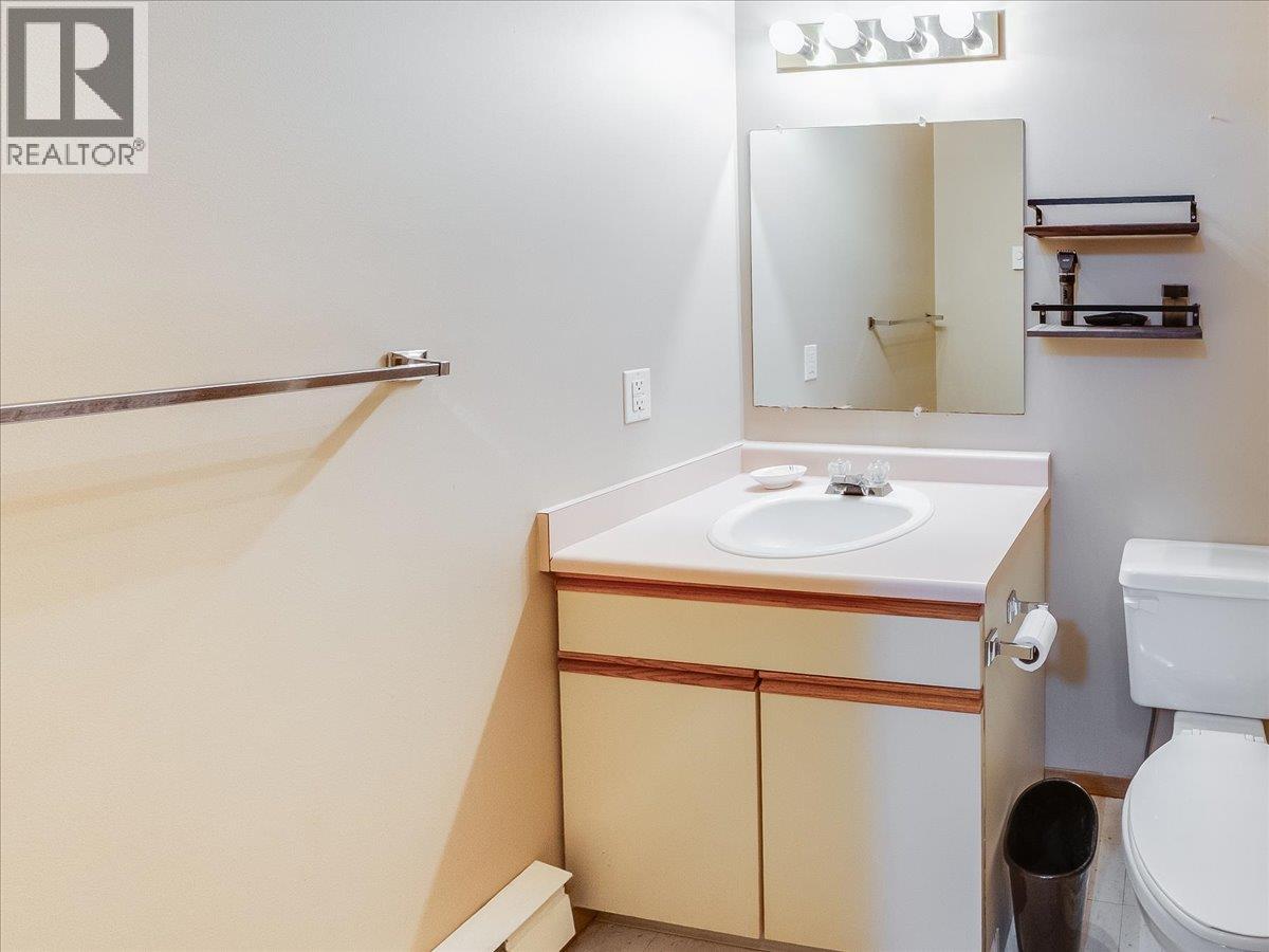 202 11th Avenue Unit# 102, Castlegar, British Columbia  V1N 1J2 - Photo 15 - 10374103