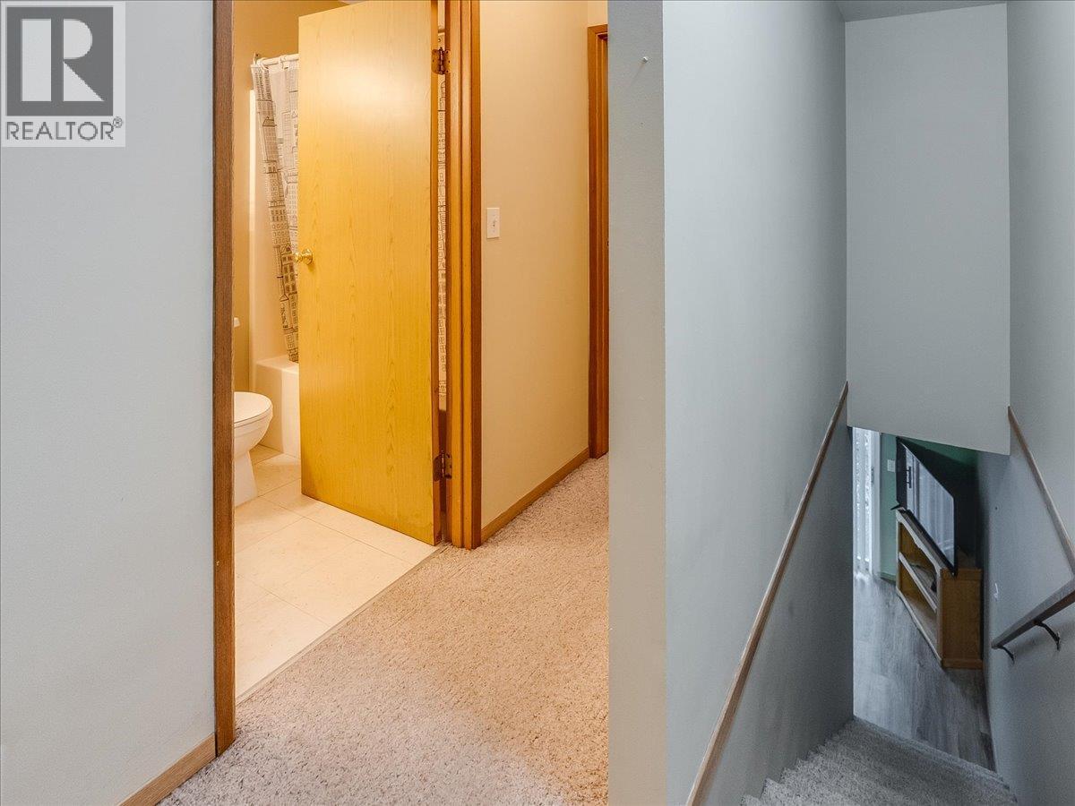 202 11th Avenue Unit# 102, Castlegar, British Columbia  V1N 1J2 - Photo 20 - 10374103