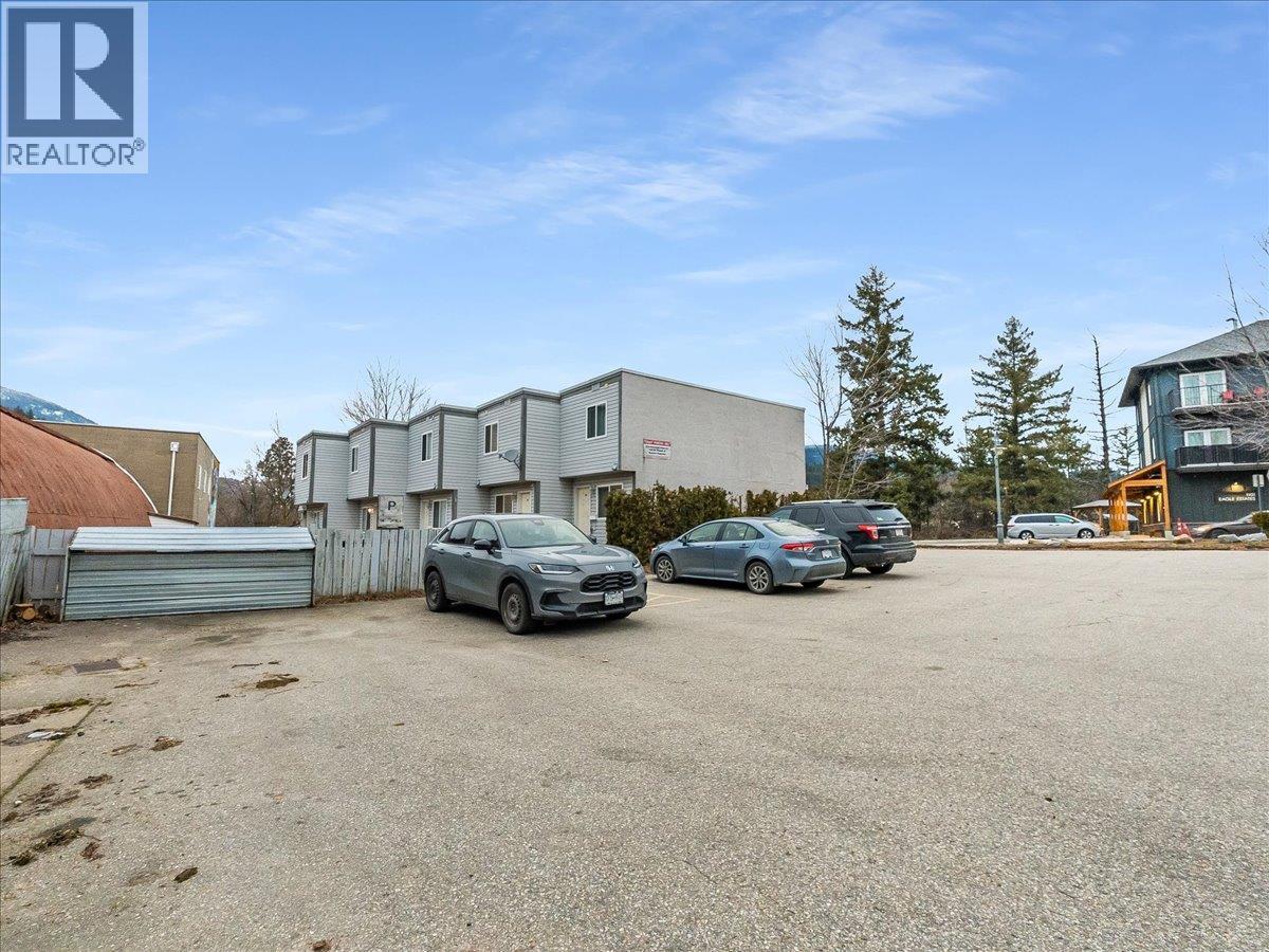 202 11th Avenue Unit# 102, Castlegar, British Columbia  V1N 1J2 - Photo 30 - 10374103