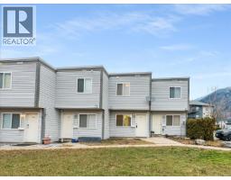 202 11TH Avenue Unit# 102, Castlegar, British Columbia
