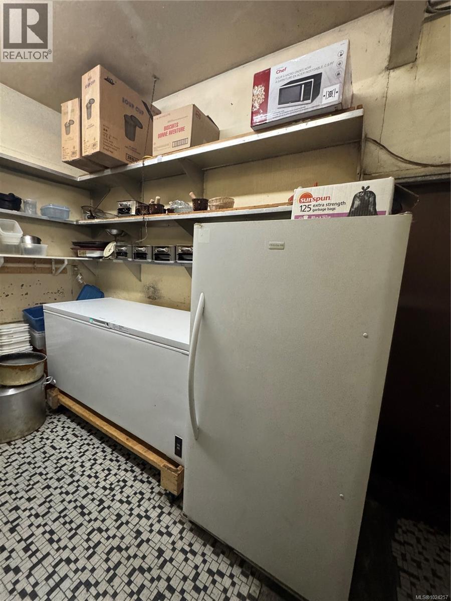 853 Caledonia Ave, Victoria, British Columbia  V8T 1E6 - Photo 14 - 1024257