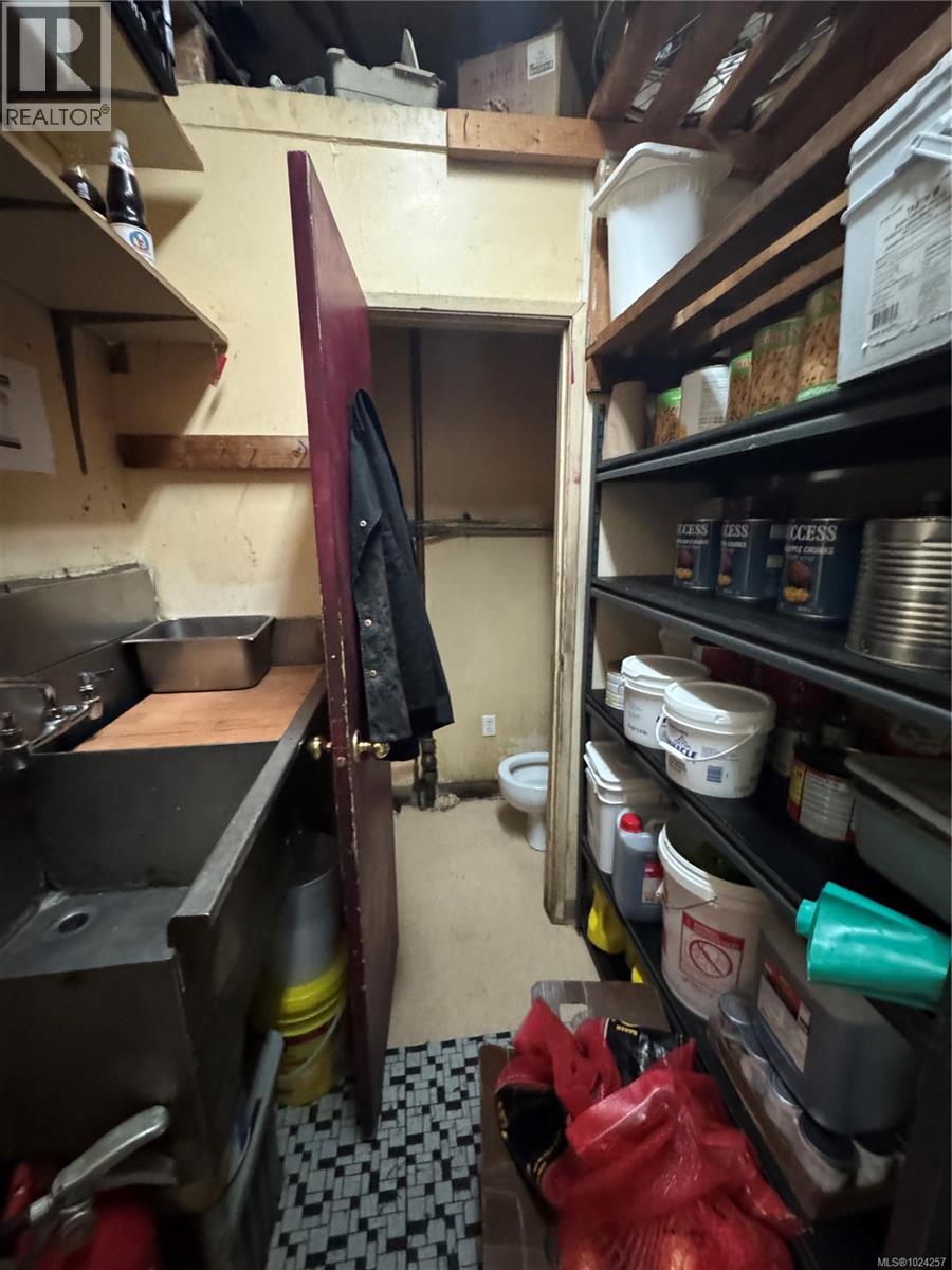 853 Caledonia Ave, Victoria, British Columbia  V8T 1E6 - Photo 15 - 1024257