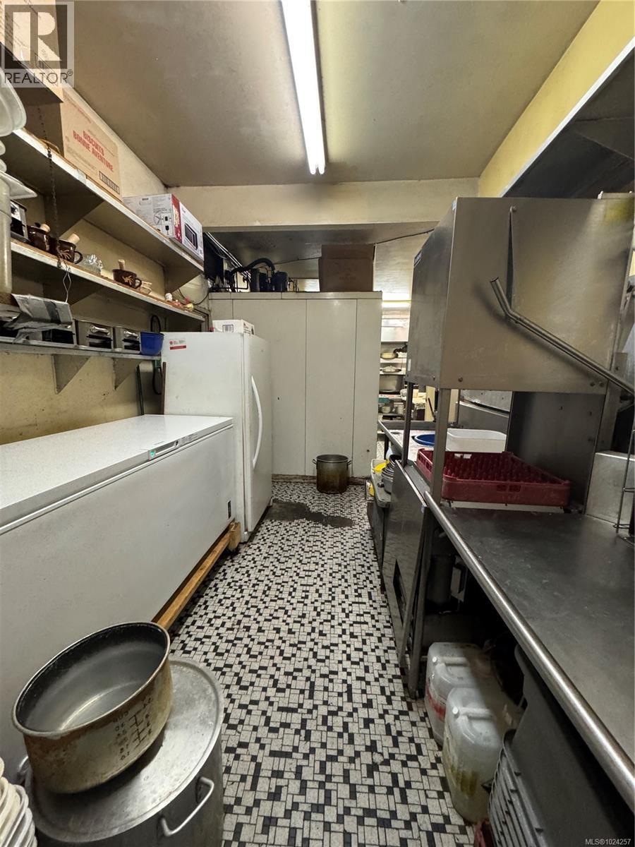 853 Caledonia Ave, Victoria, British Columbia  V8T 1E6 - Photo 16 - 1024257