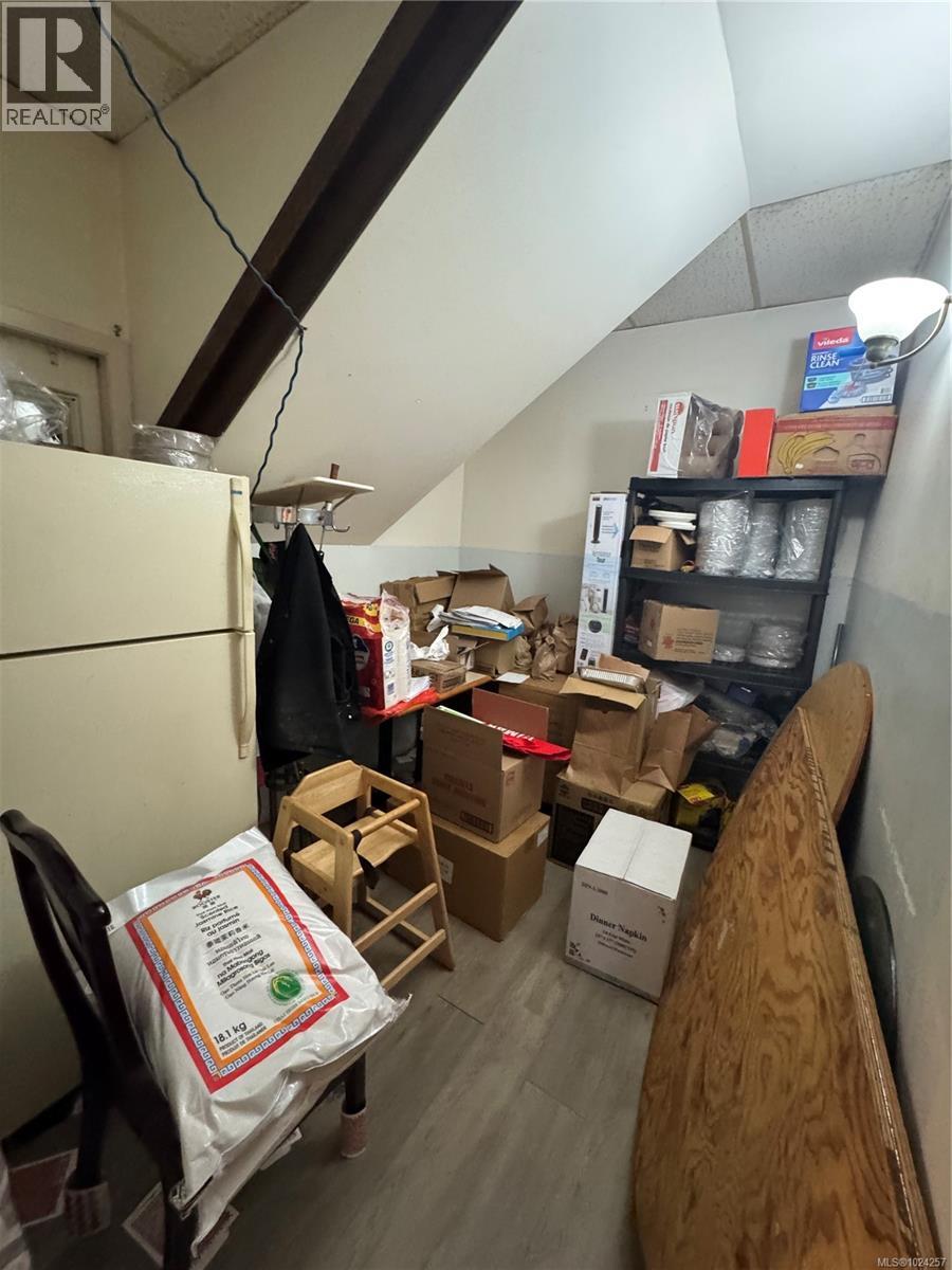 853 Caledonia Ave, Victoria, British Columbia  V8T 1E6 - Photo 18 - 1024257