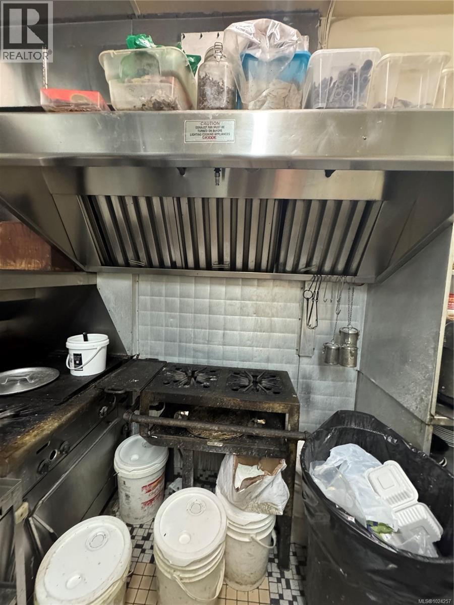 853 Caledonia Ave, Victoria, British Columbia  V8T 1E6 - Photo 7 - 1024257