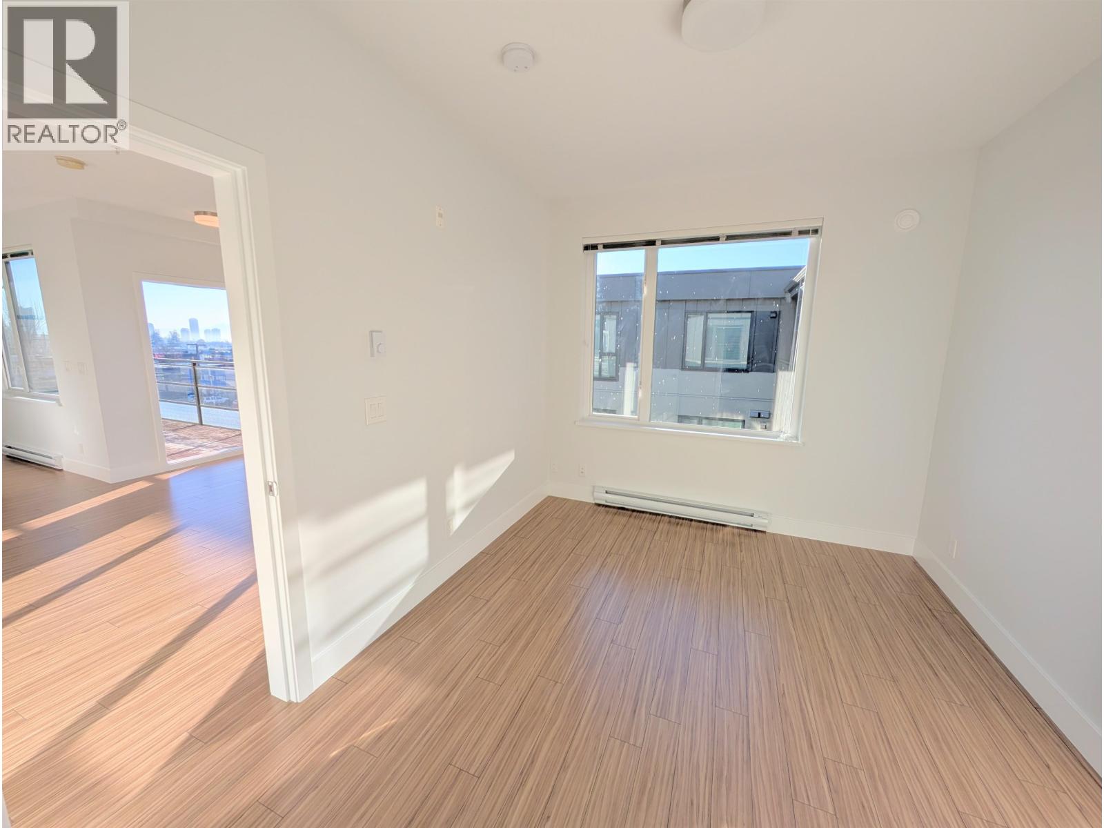 Ph15 5355 Lane Street, Burnaby, British Columbia  V5H 0H1 - Photo 10 - R3084257