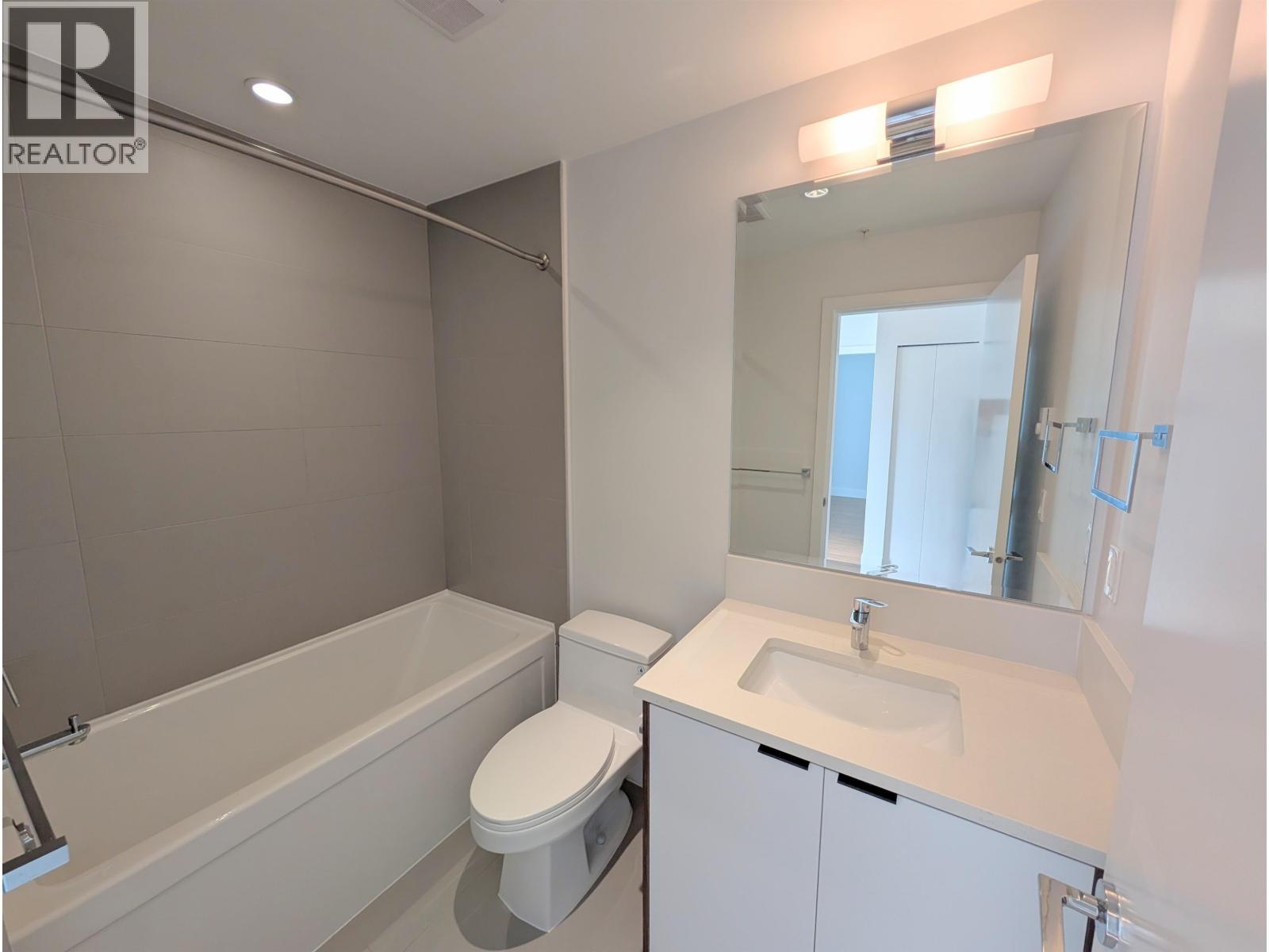 Ph15 5355 Lane Street, Burnaby, British Columbia  V5H 0H1 - Photo 14 - R3084257