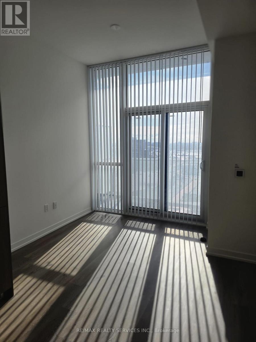 1912 - 28 Interchange Way, Vaughan, Ontario  L4K 0P8 - Photo 9 - N12737298