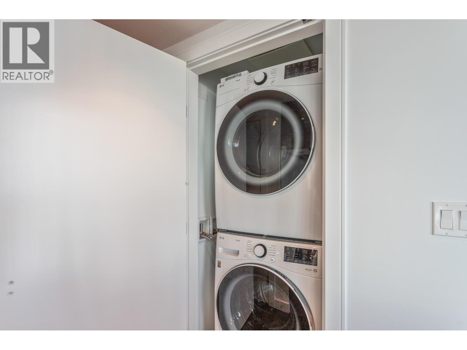 2306 1500 Fern Street, North Vancouver, British Columbia  V7J 0E6 - Photo 17 - R3084363