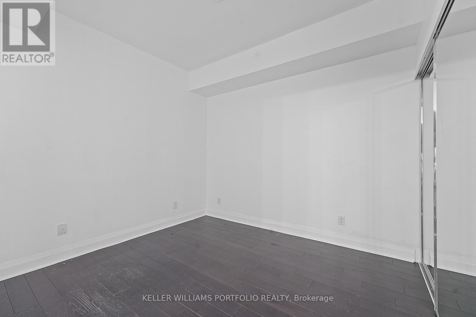 2205 - 65 St Mary Street, Toronto, Ontario  M5S 0A6 - Photo 17 - C12737416