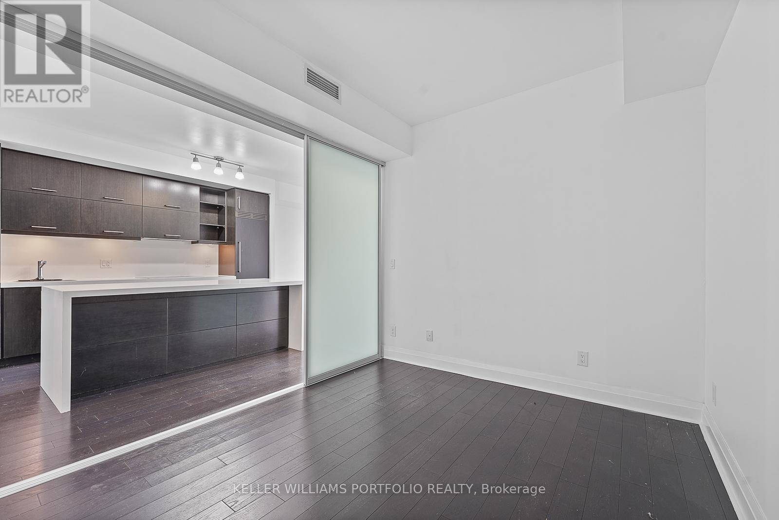 2205 - 65 St Mary Street, Toronto, Ontario  M5S 0A6 - Photo 19 - C12737416