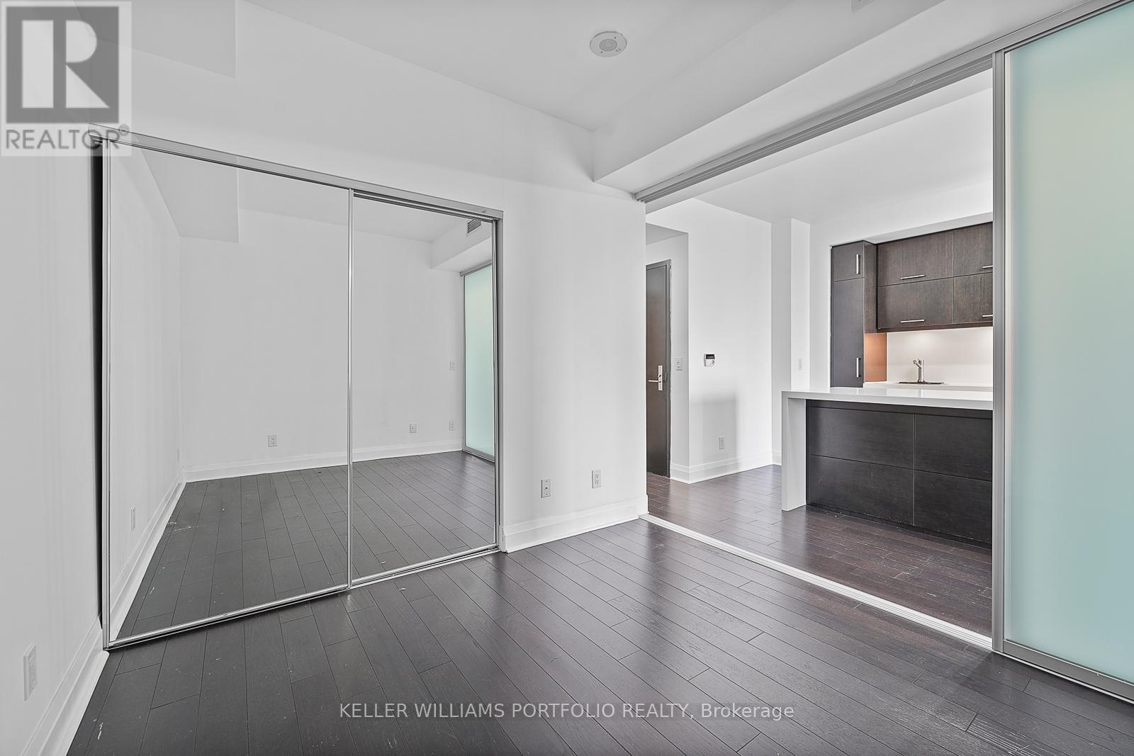 2205 - 65 St Mary Street, Toronto, Ontario  M5S 0A6 - Photo 20 - C12737416