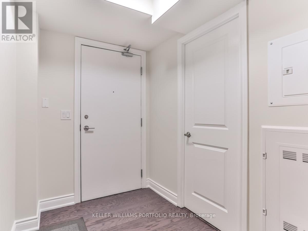 612 - 760 Sheppard Avenue W, Toronto, Ontario  M3H 0B3 - Photo 2 - C12737418