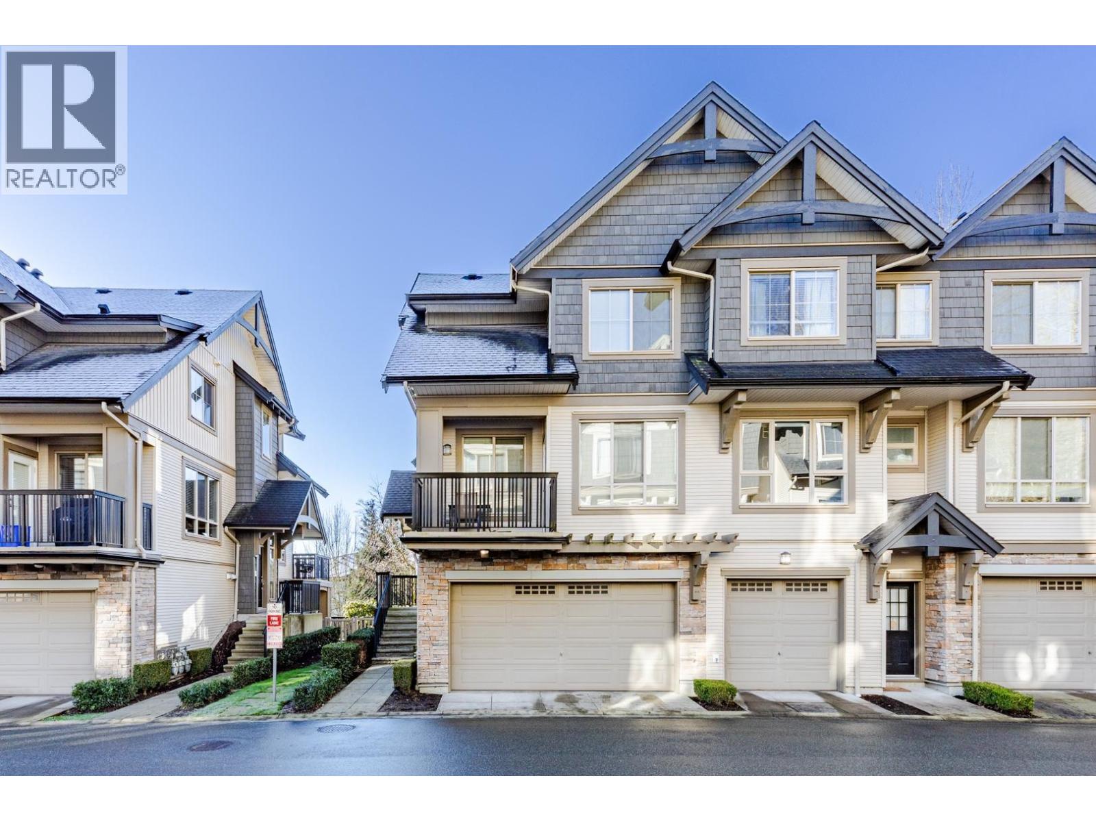 3 3065 Dayanee Springs Boulevard, Coquitlam, British Columbia  V3E 0A5 - Photo 2 - R3084116