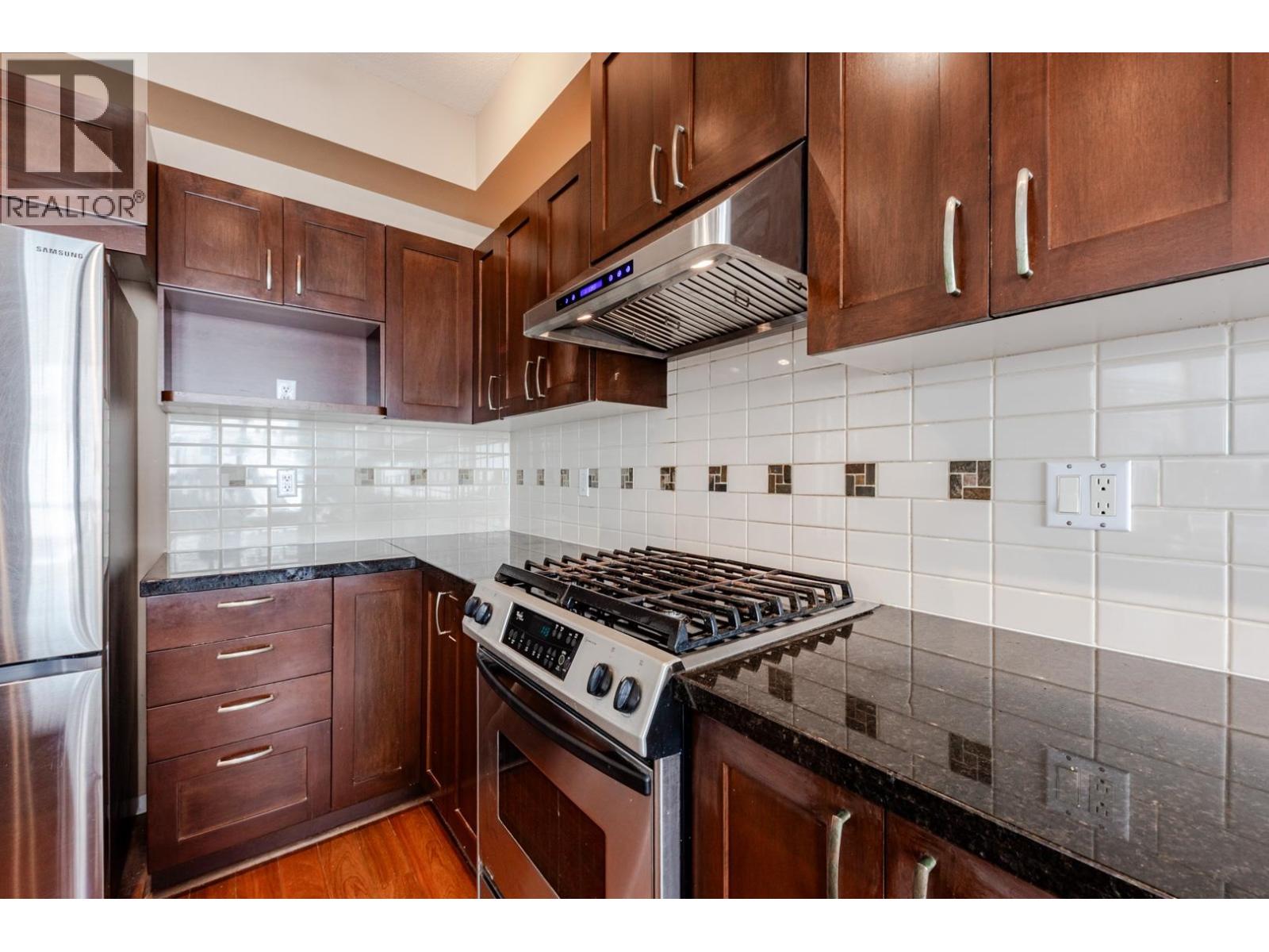 3 3065 Dayanee Springs Boulevard, Coquitlam, British Columbia  V3E 0A5 - Photo 16 - R3084116