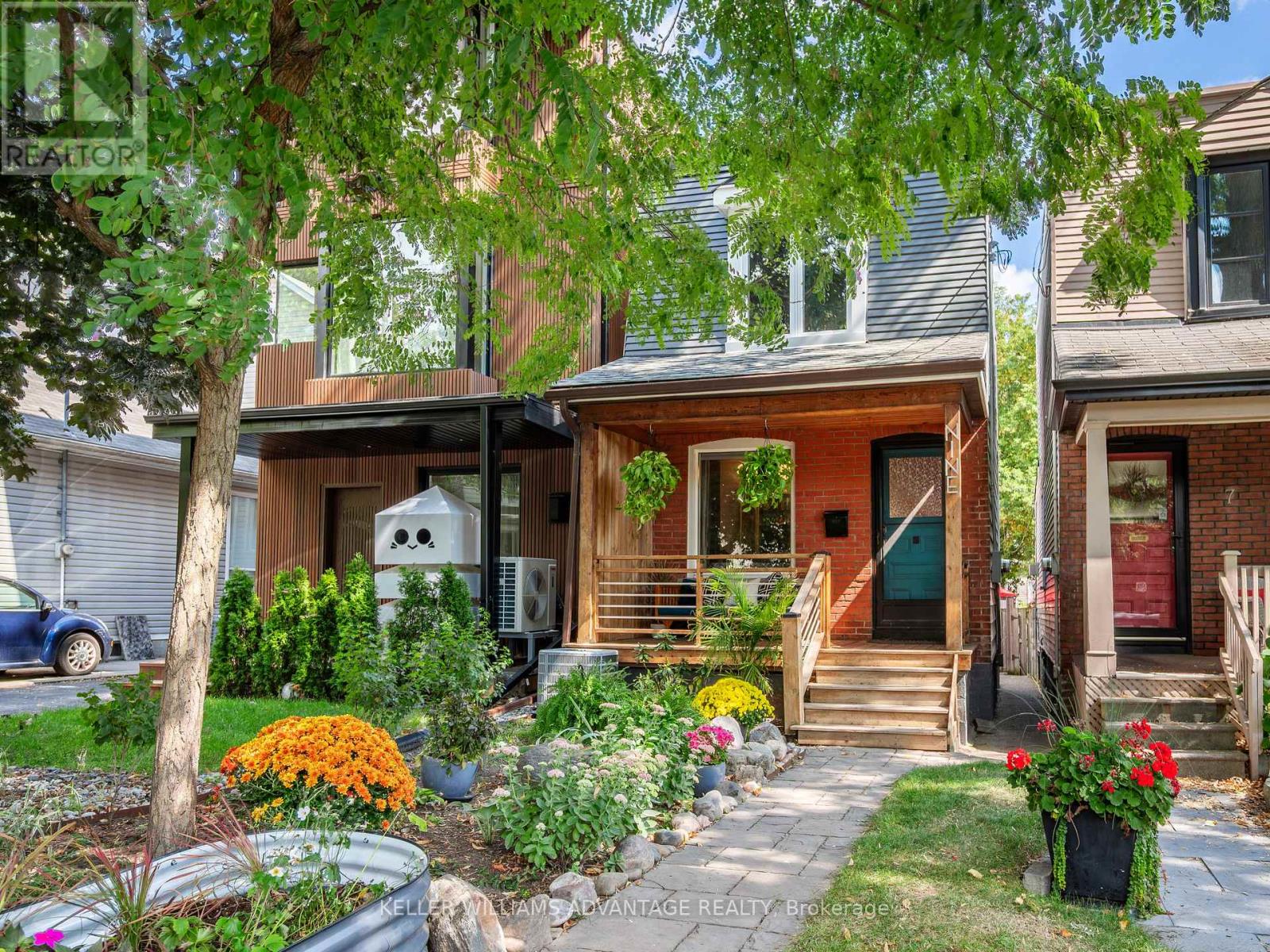 9 CONDOR AVENUE, Toronto, Ontario