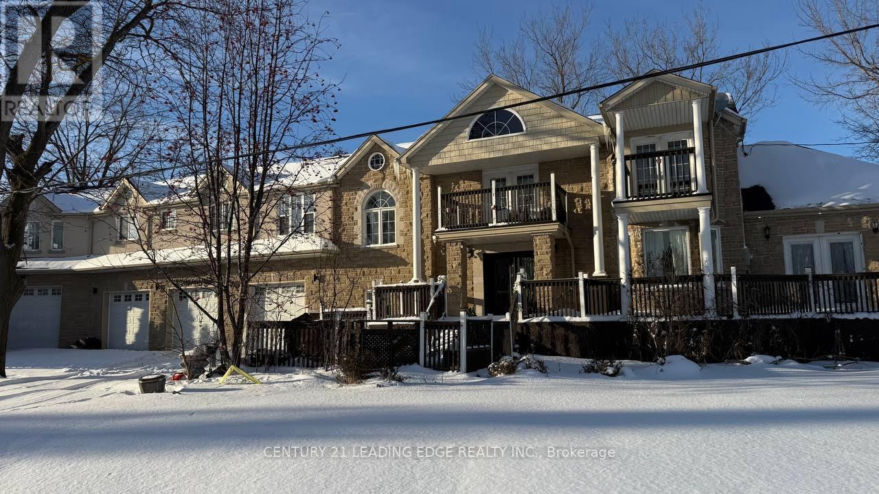 120 HUNTER STREET, Whitby, Ontario