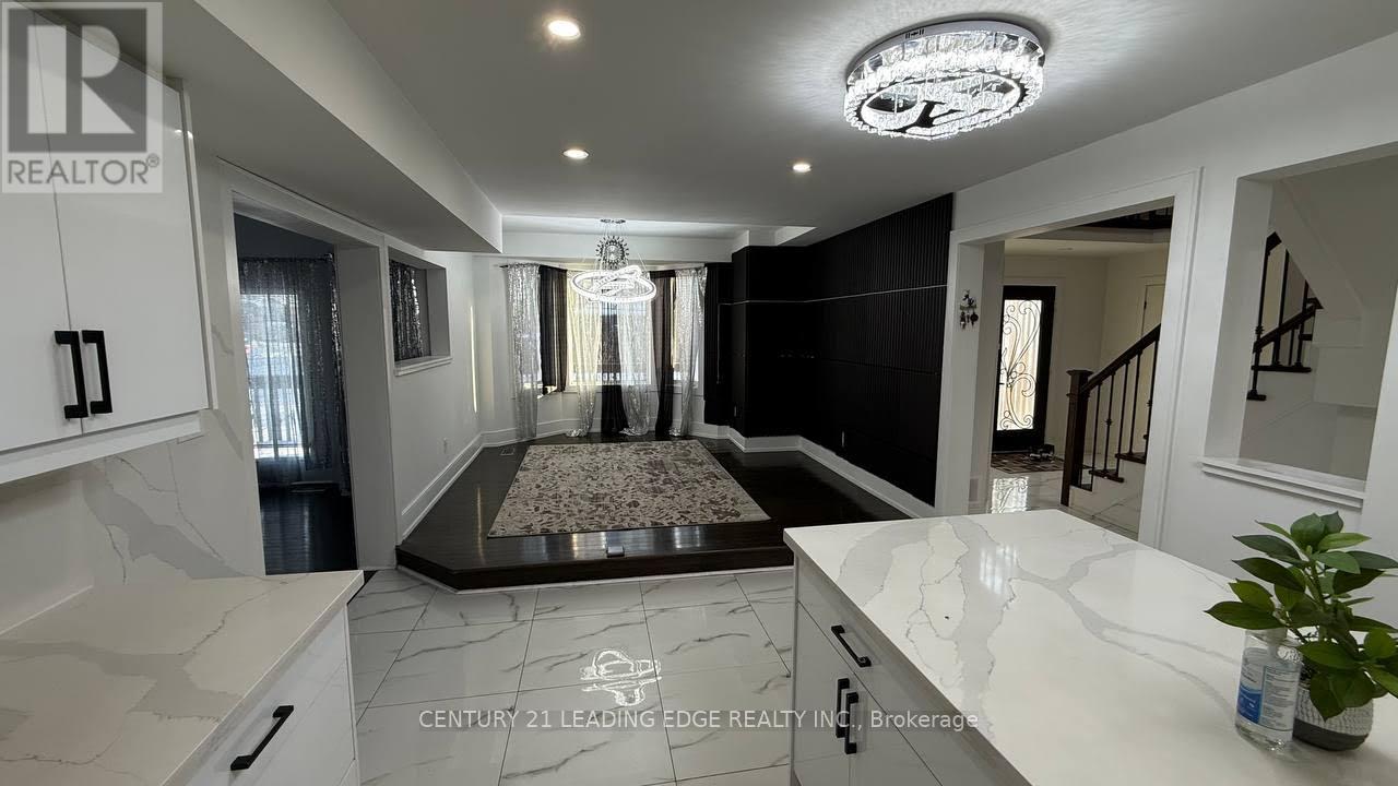 120 Hunter Street, Whitby, Ontario  L1N 2H1 - Photo 4 - E12737430