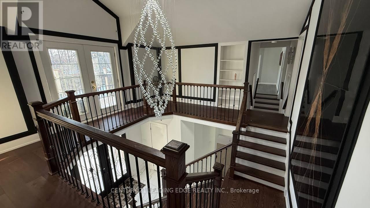 120 Hunter Street, Whitby, Ontario  L1N 2H1 - Photo 5 - E12737430