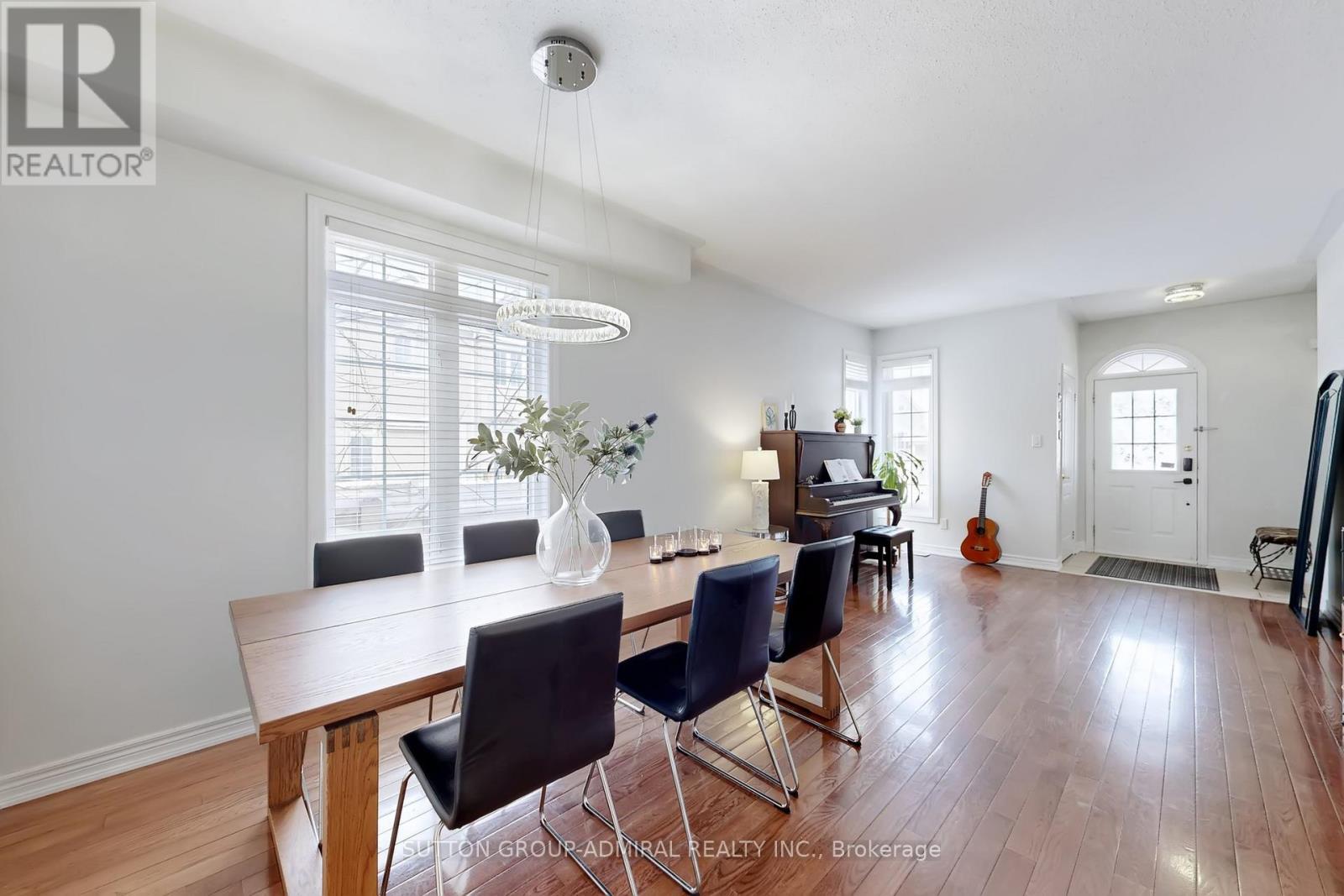 98 Dewpoint Road, Vaughan, Ontario  L4J 9E1 - Photo 10 - N12737404