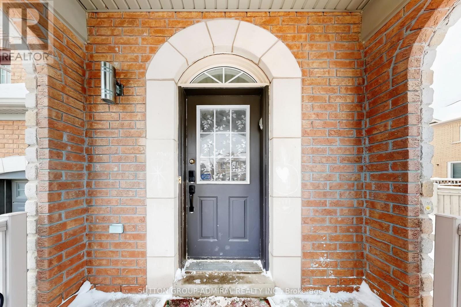 98 Dewpoint Road, Vaughan, Ontario  L4J 9E1 - Photo 4 - N12737404