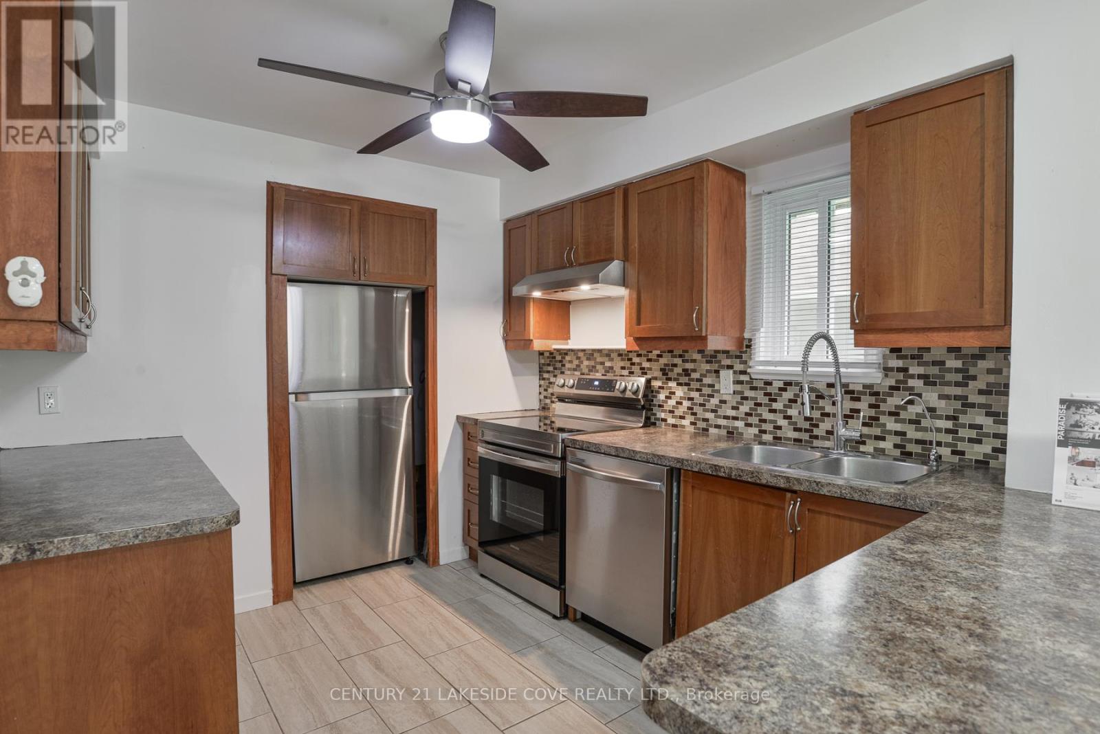 5 - 4 Paradise Boulevard, Ramara, Ontario  L0K 1B0 - Photo 10 - S12737376