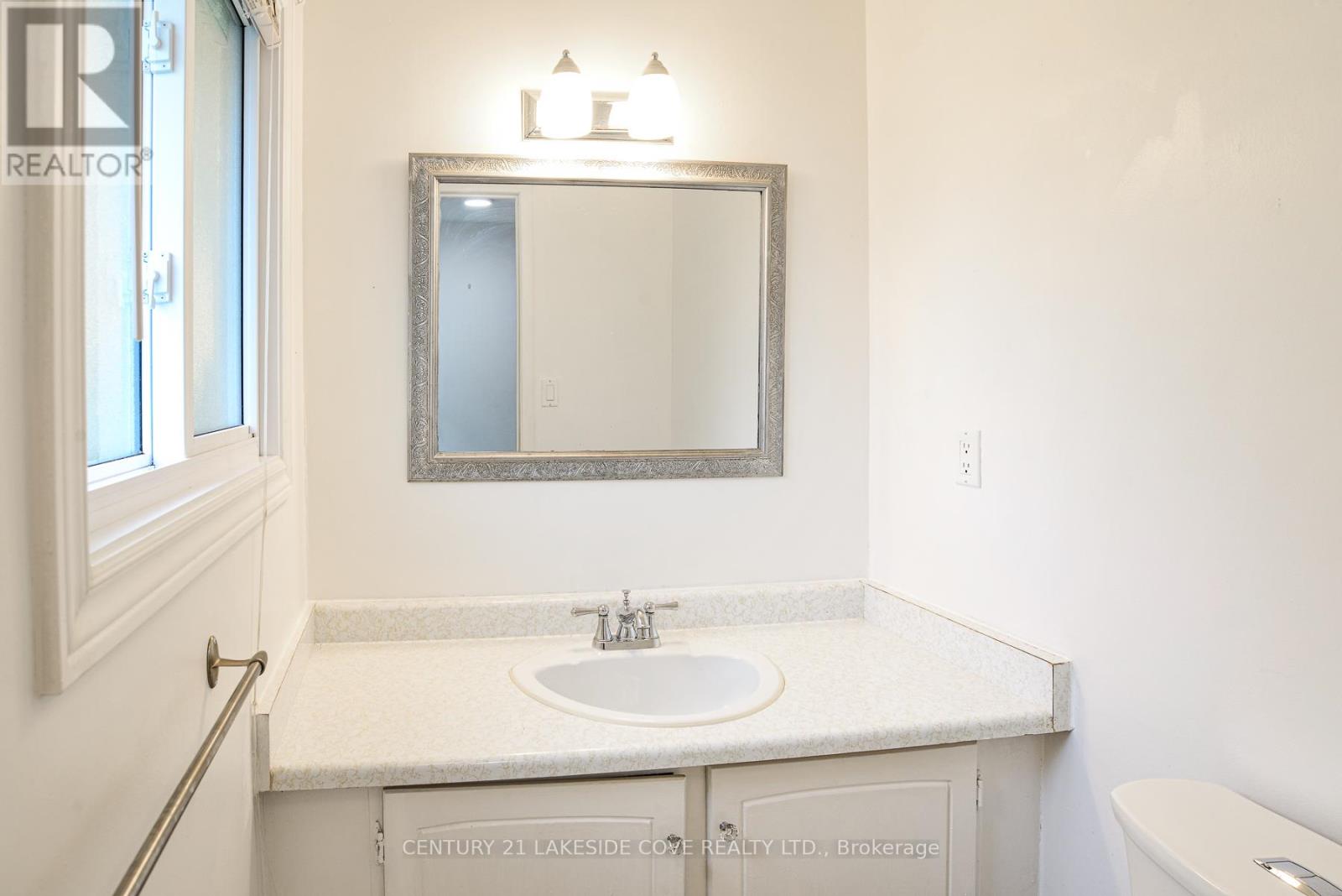 5 - 4 Paradise Boulevard, Ramara, Ontario  L0K 1B0 - Photo 16 - S12737376