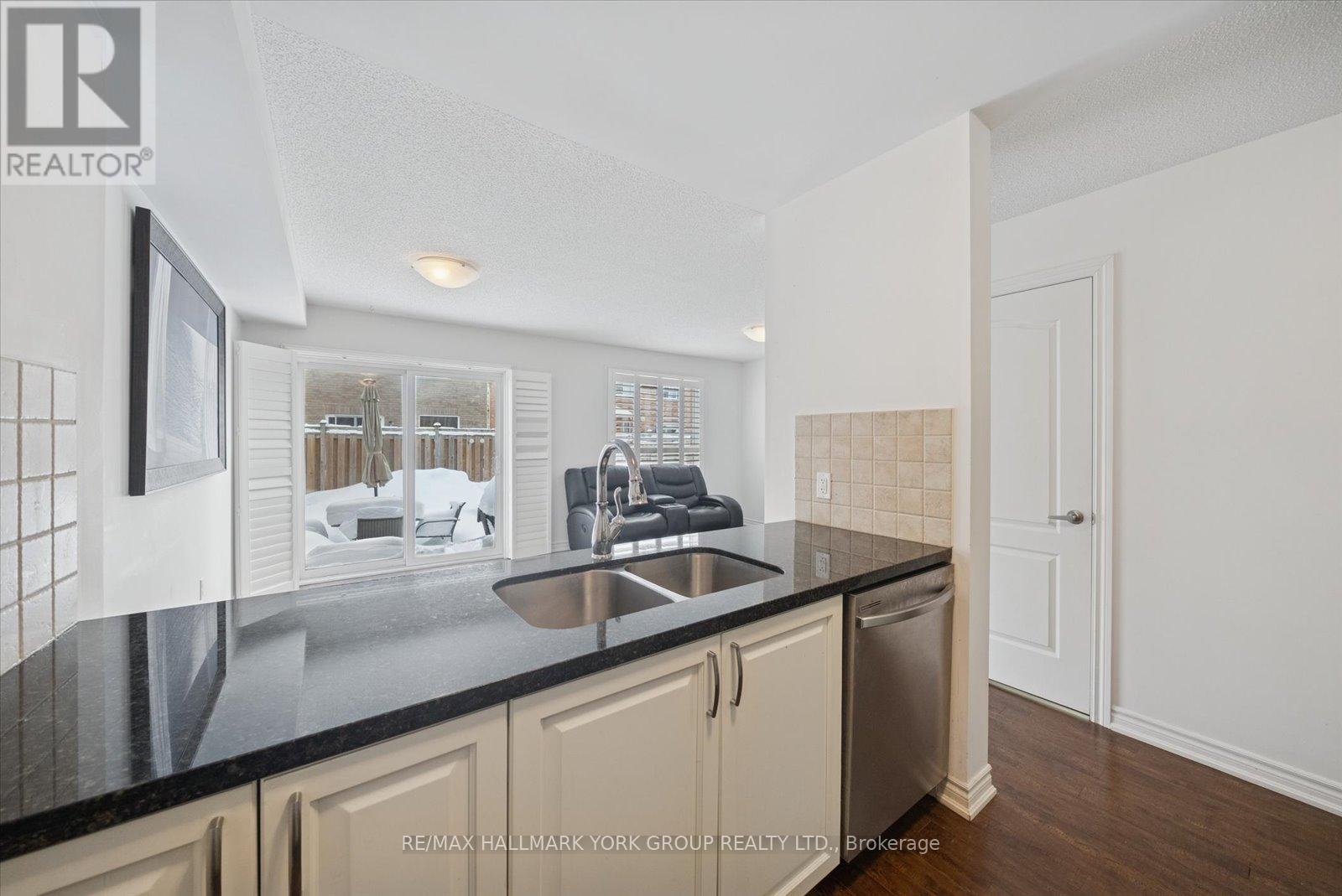 70 - 50 Southwoods Crescent, Barrie, Ontario  L4N 9P8 - Photo 7 - S12737428