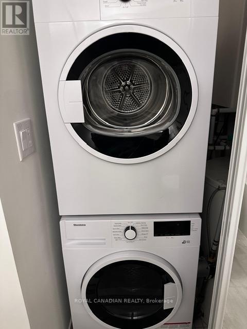 204 - 165 Canon Jackson Drive W, Toronto, Ontario  M6M 2G1 - Photo 7 - W12737372