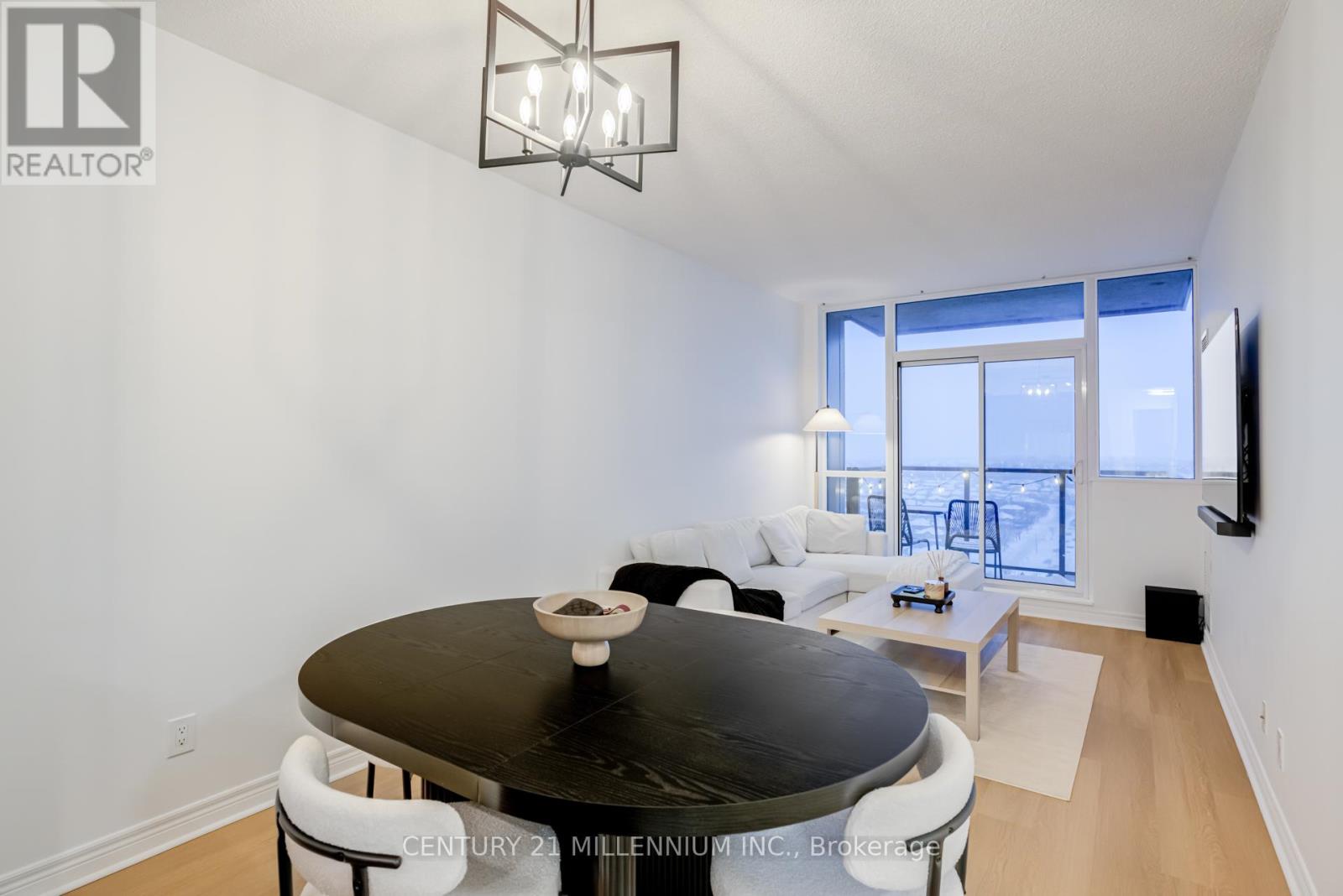 1607 - 339 Rathburn Road W, Mississauga, Ontario  L5B 0K6 - Photo 18 - W12737386