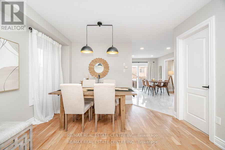 42 Sedgewick Circle, Brampton, Ontario  L7A 2P7 - Photo 10 - W12737410