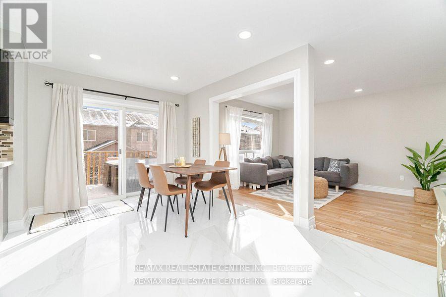 42 Sedgewick Circle, Brampton, Ontario  L7A 2P7 - Photo 12 - W12737410