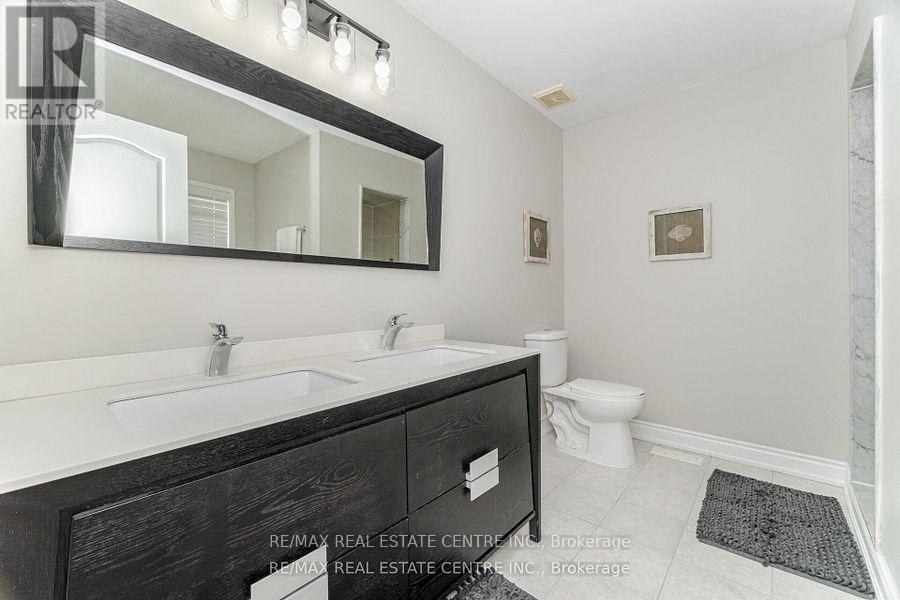 42 Sedgewick Circle, Brampton, Ontario  L7A 2P7 - Photo 25 - W12737410