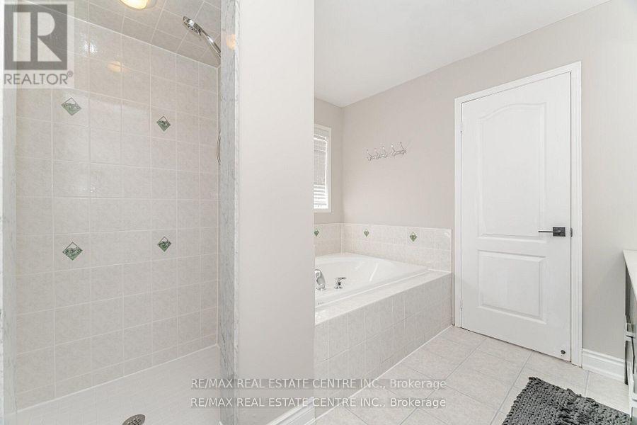 42 Sedgewick Circle, Brampton, Ontario  L7A 2P7 - Photo 26 - W12737410