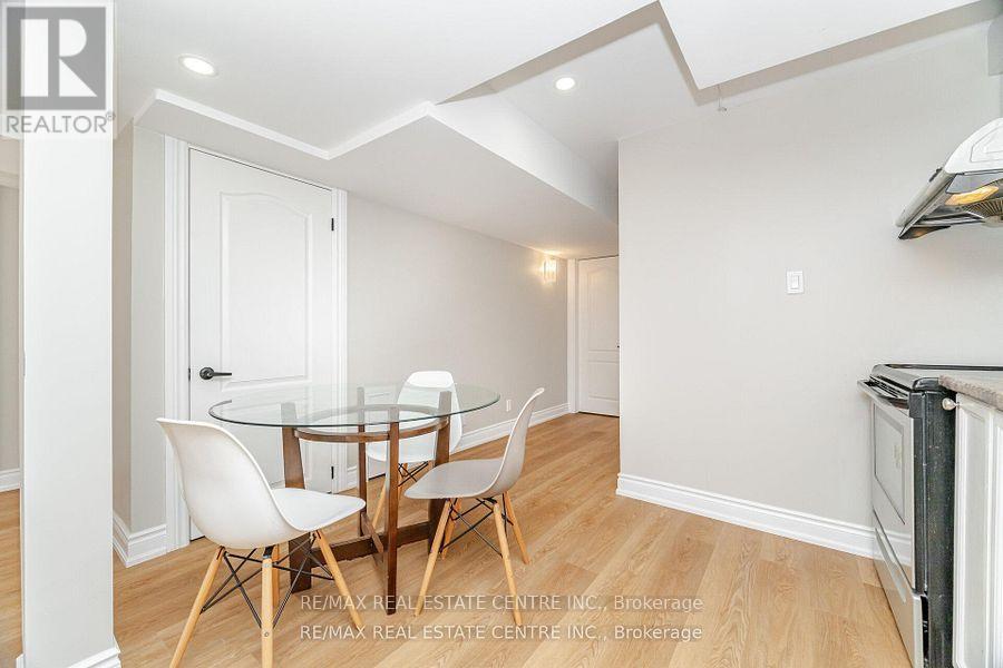 42 Sedgewick Circle, Brampton, Ontario  L7A 2P7 - Photo 33 - W12737410