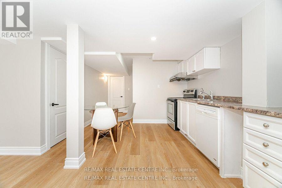 42 Sedgewick Circle, Brampton, Ontario  L7A 2P7 - Photo 34 - W12737410