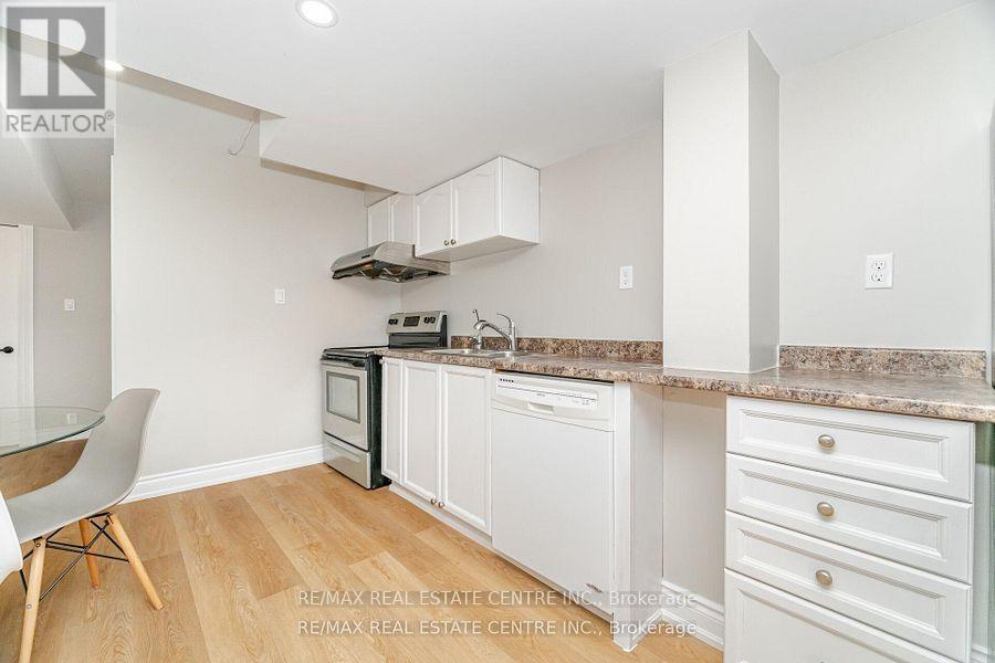 42 Sedgewick Circle, Brampton, Ontario  L7A 2P7 - Photo 36 - W12737410