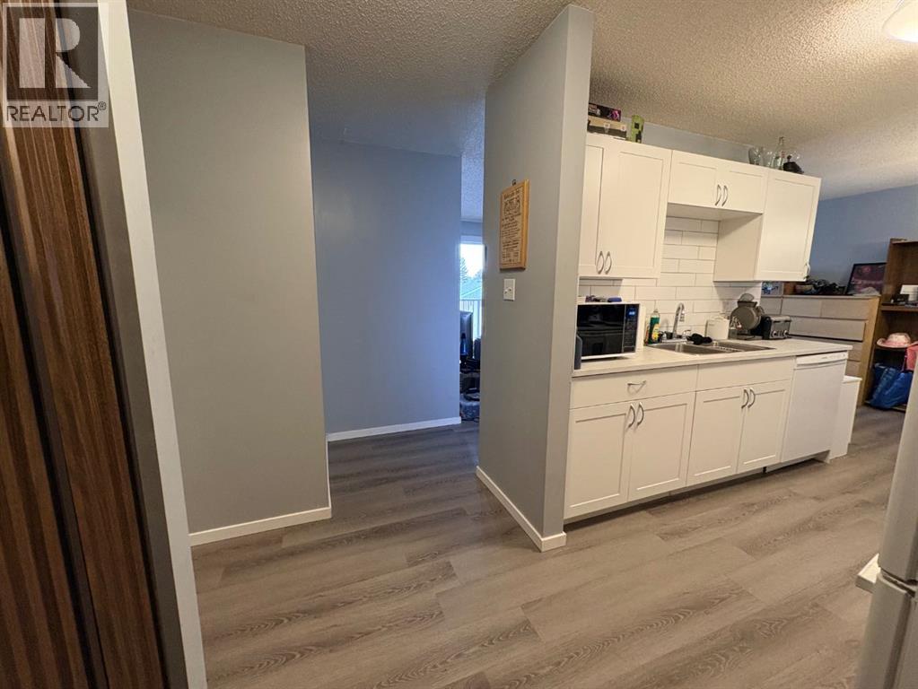 308, 85 Foxbend Crescent N, Lethbridge, Alberta  T1H 5T4 - Photo 3 - A2282359