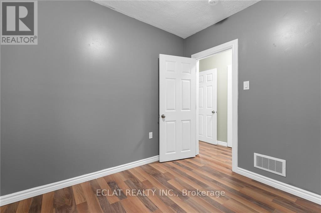 Unit 1 - 50 East 24th Street, Hamilton, Ontario  L8V 2X7 - Photo 8 - X12737422