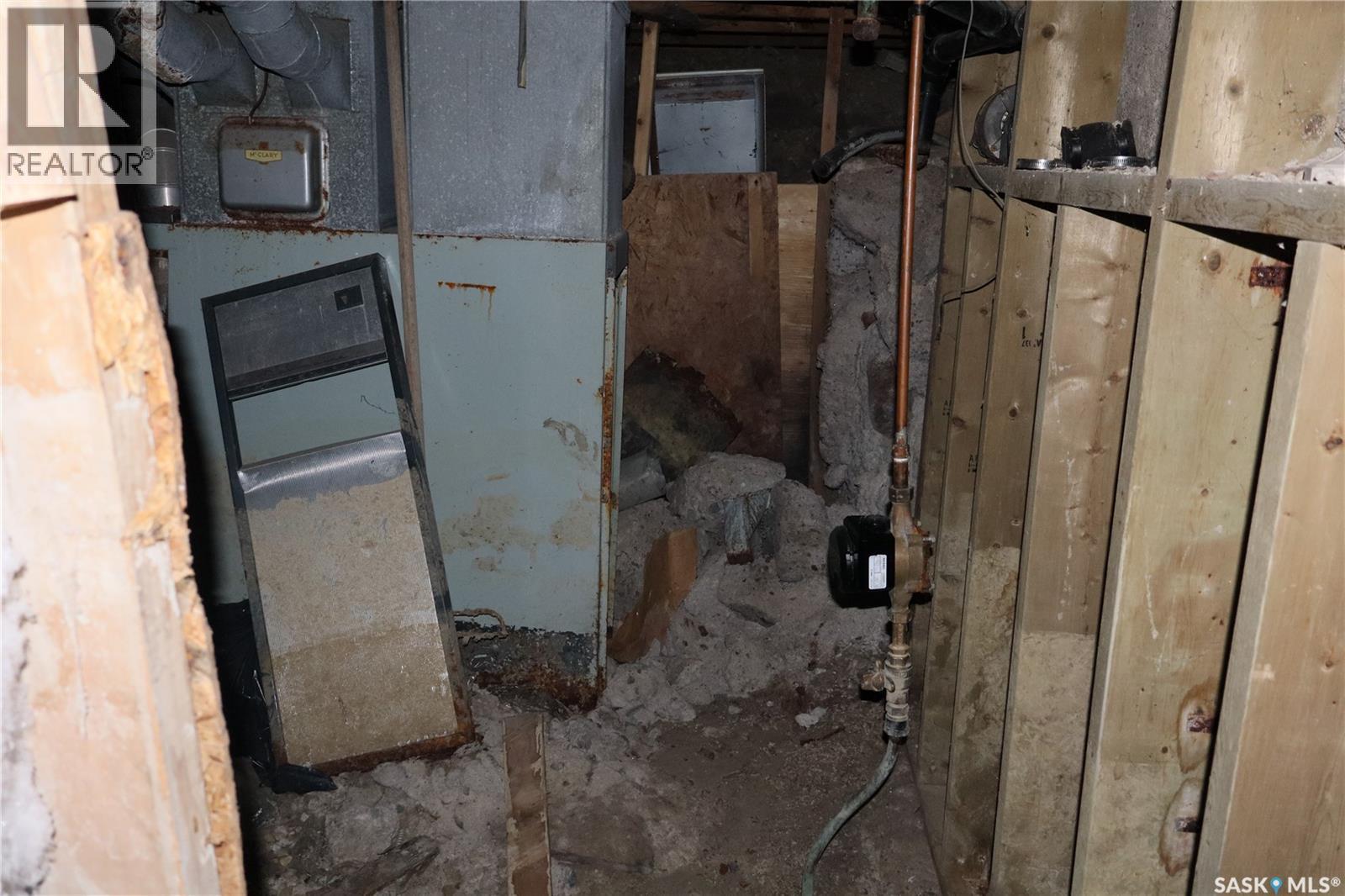 311 2nd Avenue W, Assiniboia, Saskatchewan  S0H 0B0 - Photo 16 - SK027444