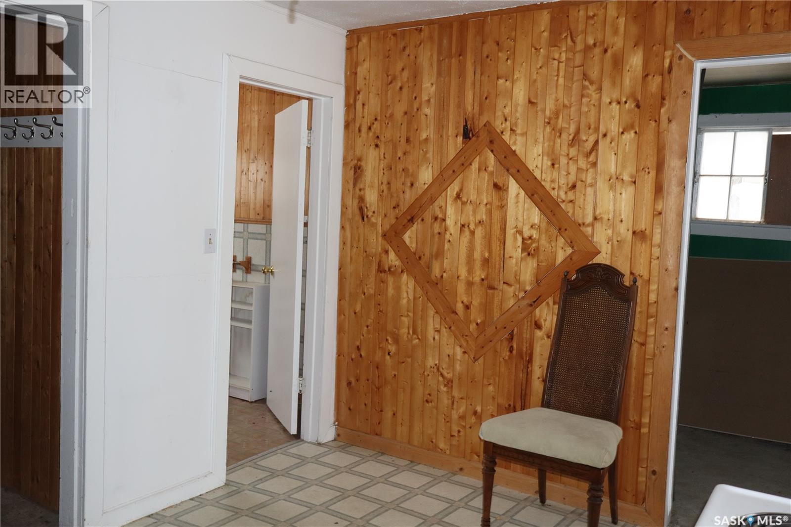 311 2nd Avenue W, Assiniboia, Saskatchewan  S0H 0B0 - Photo 7 - SK027444