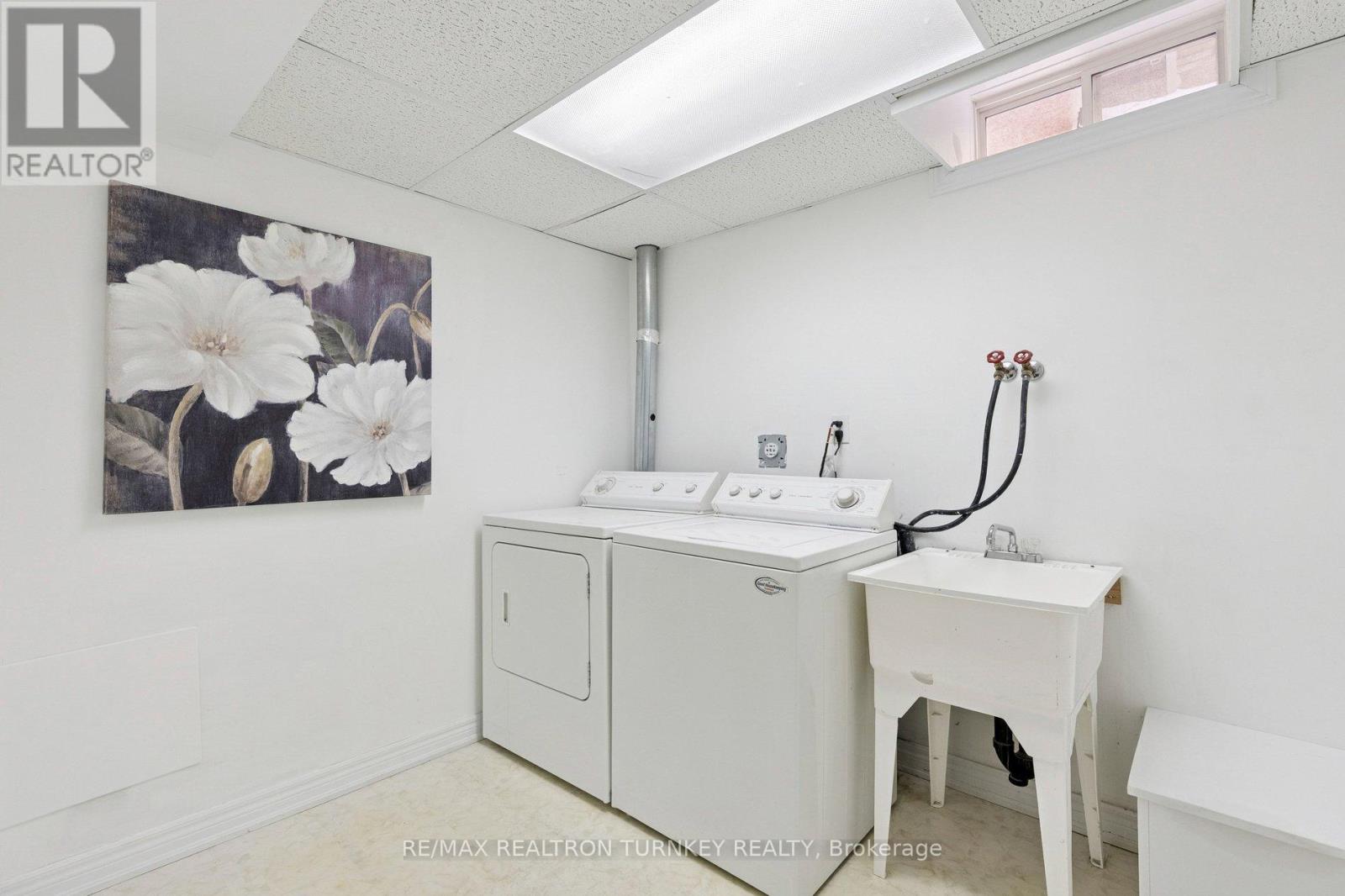 407 Seneca Court, Newmarket, Ontario  L3X 2C8 - Photo 47 - N12735918