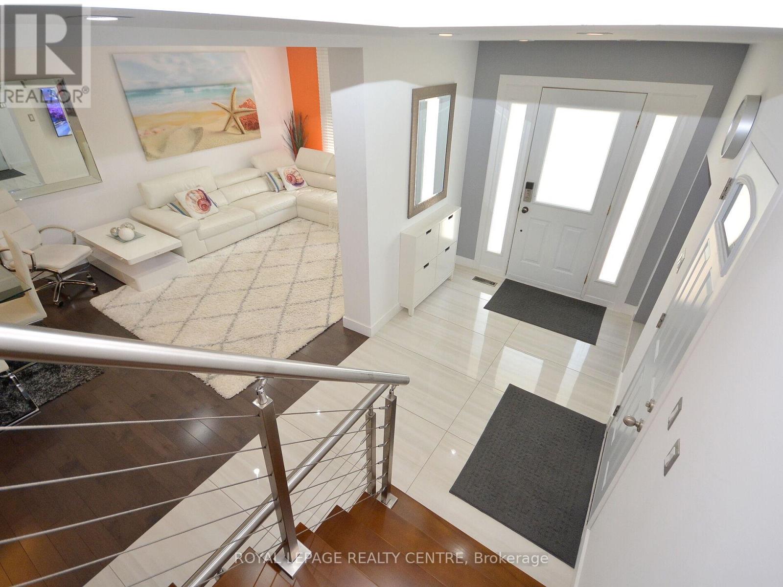 2503 Palisander Avenue, Mississauga, Ontario  L5B 2N4 - Photo 9 - W12733462