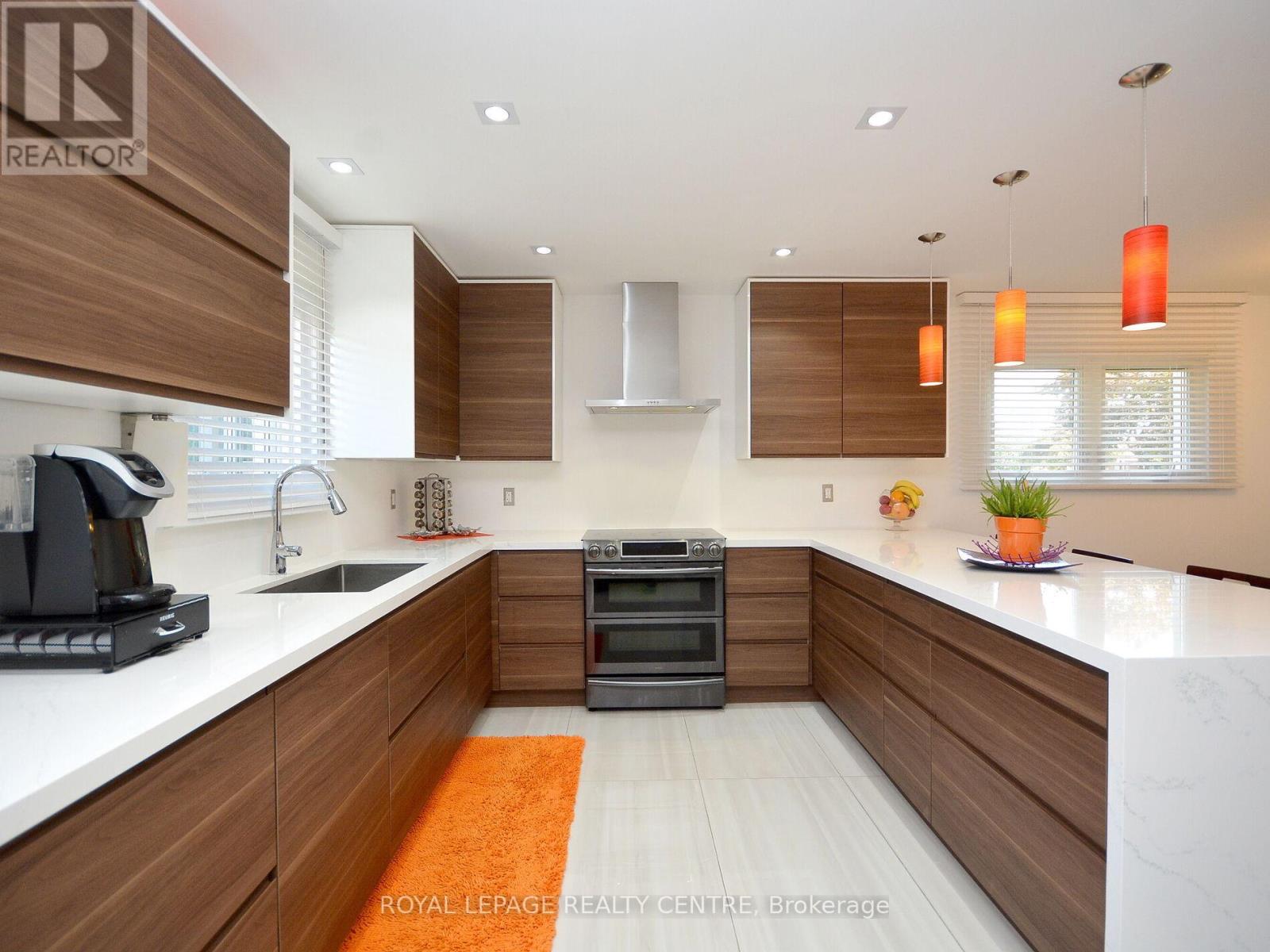 2503 Palisander Avenue, Mississauga, Ontario  L5B 2N4 - Photo 4 - W12733462