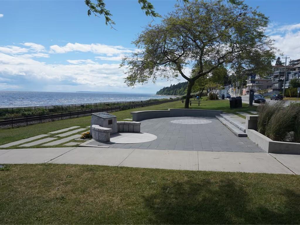 14737 Gordon Avenue, White Rock, British Columbia  V4B 2A6 - Photo 19 - R3083842