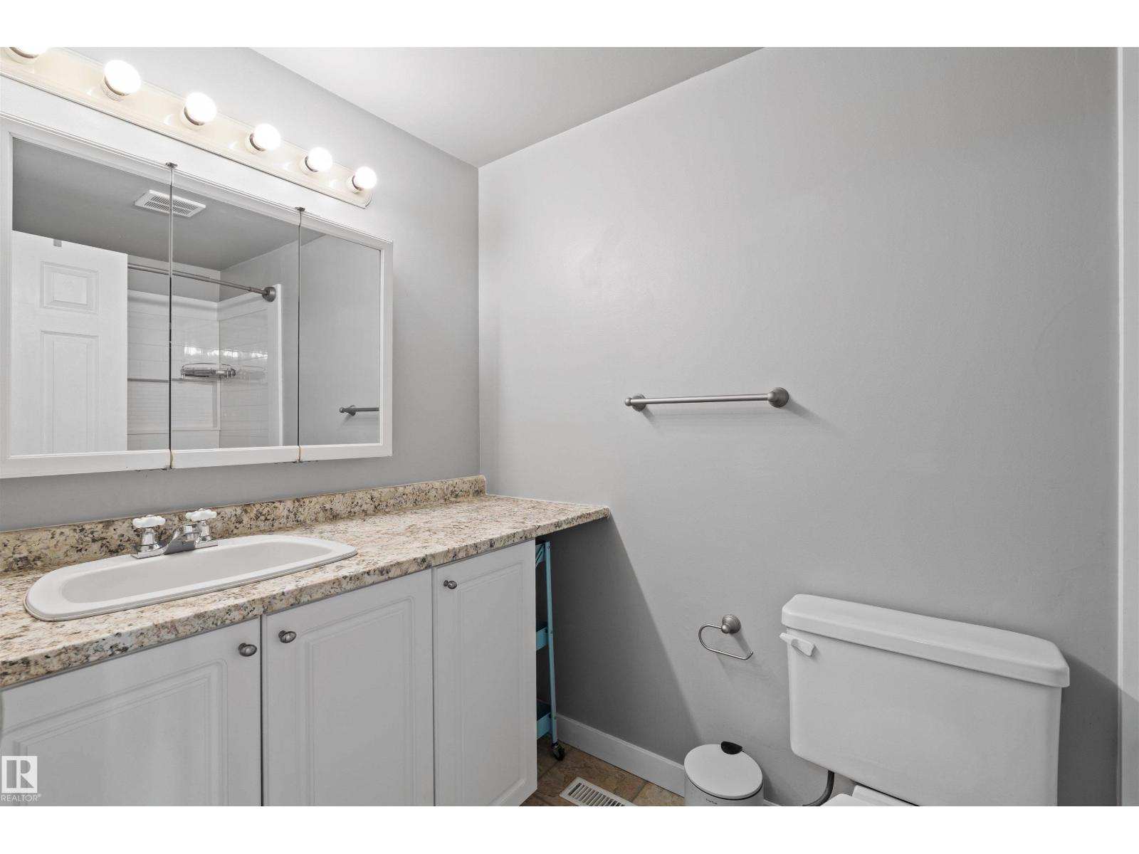 4769 35 Av Nw, Edmonton, Alberta  T6L 3P8 - Photo 13 - E4470767