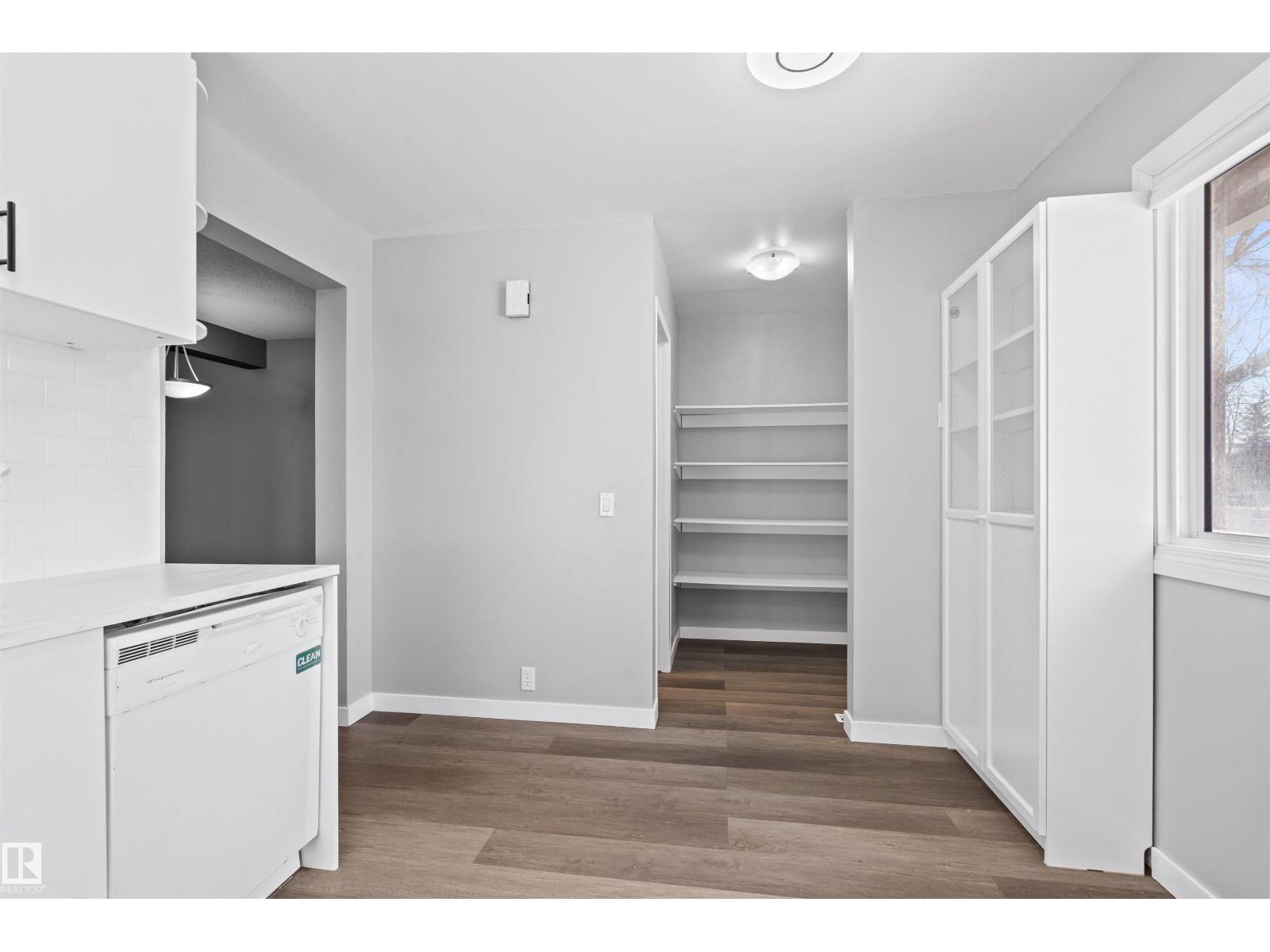 4769 35 Av Nw, Edmonton, Alberta  T6L 3P8 - Photo 7 - E4470767