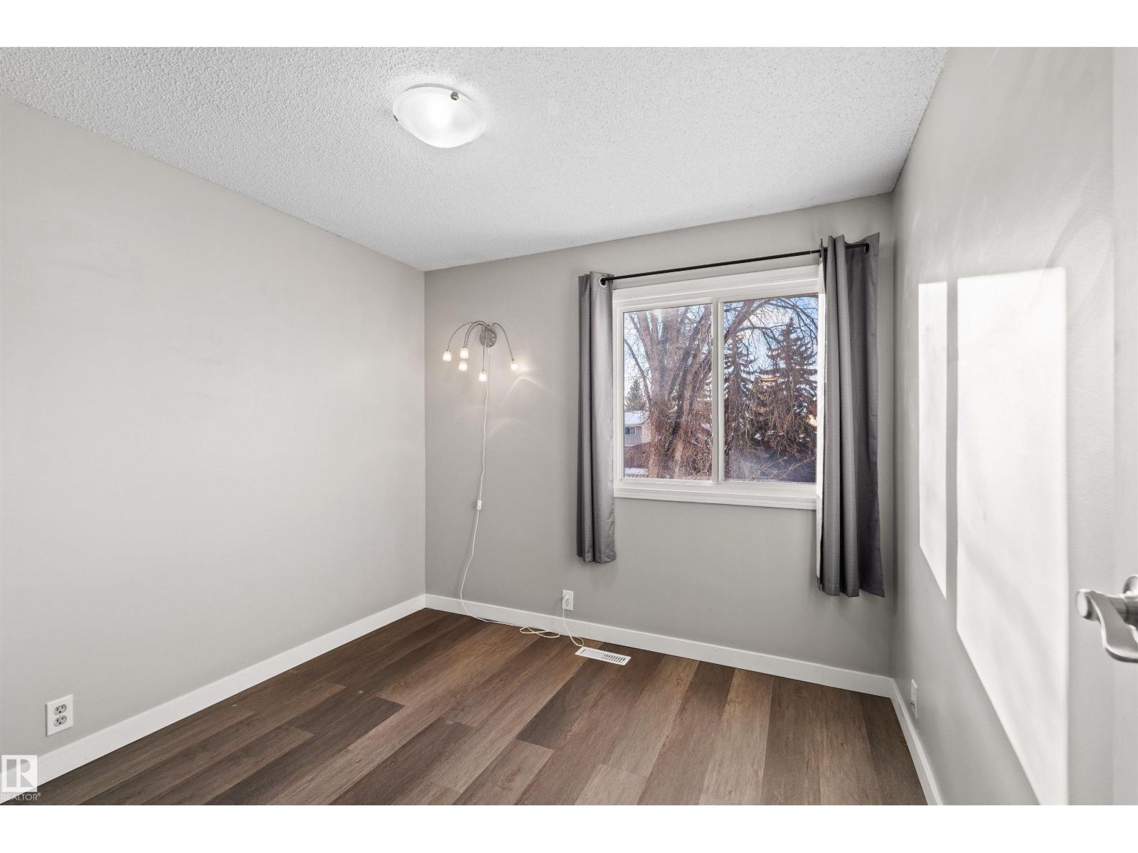 4769 35 Av Nw, Edmonton, Alberta  T6L 3P8 - Photo 14 - E4470767